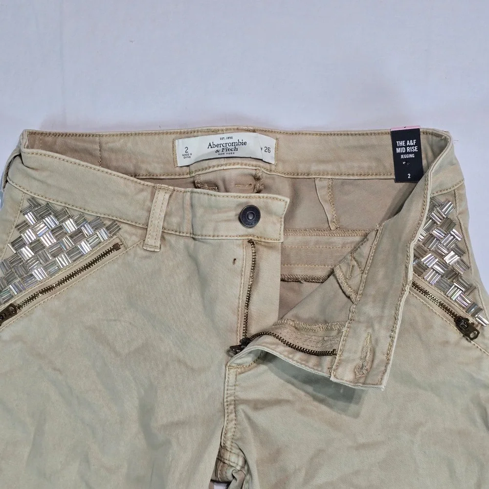 Abercrombie & Fitch Mid Rise Jegging Khaki Tan Studded Moto Pants Size 2 W26 - Picture 13 of 16